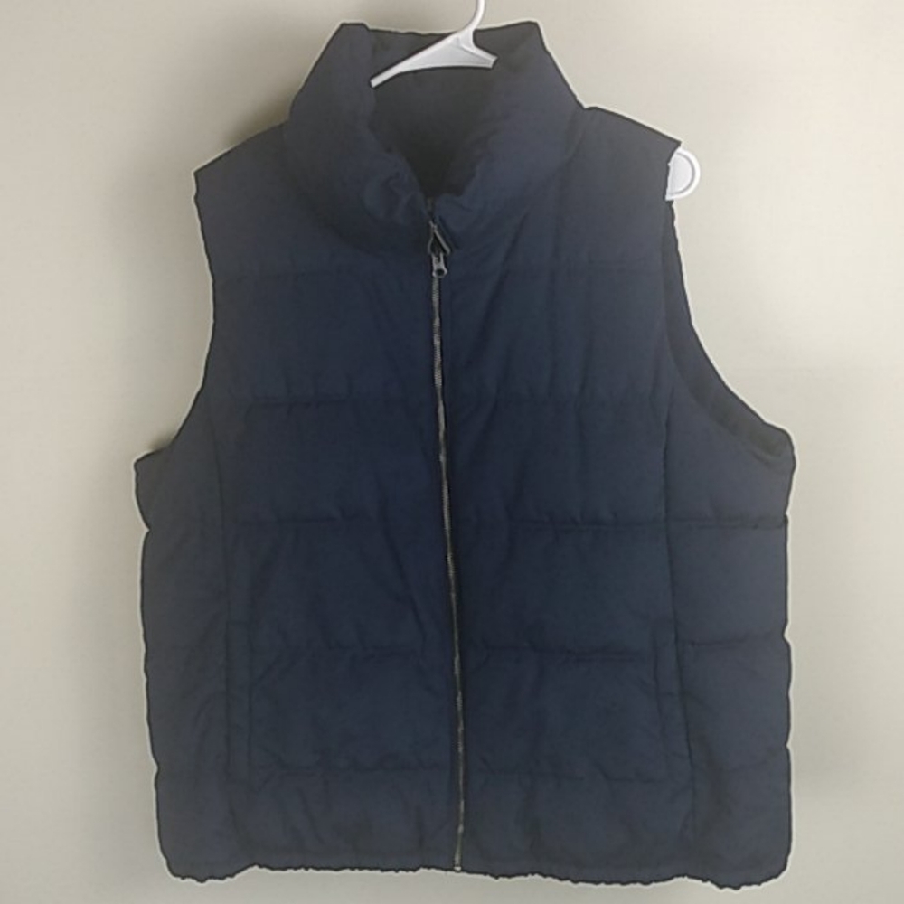 Old Navy Puffer Vest